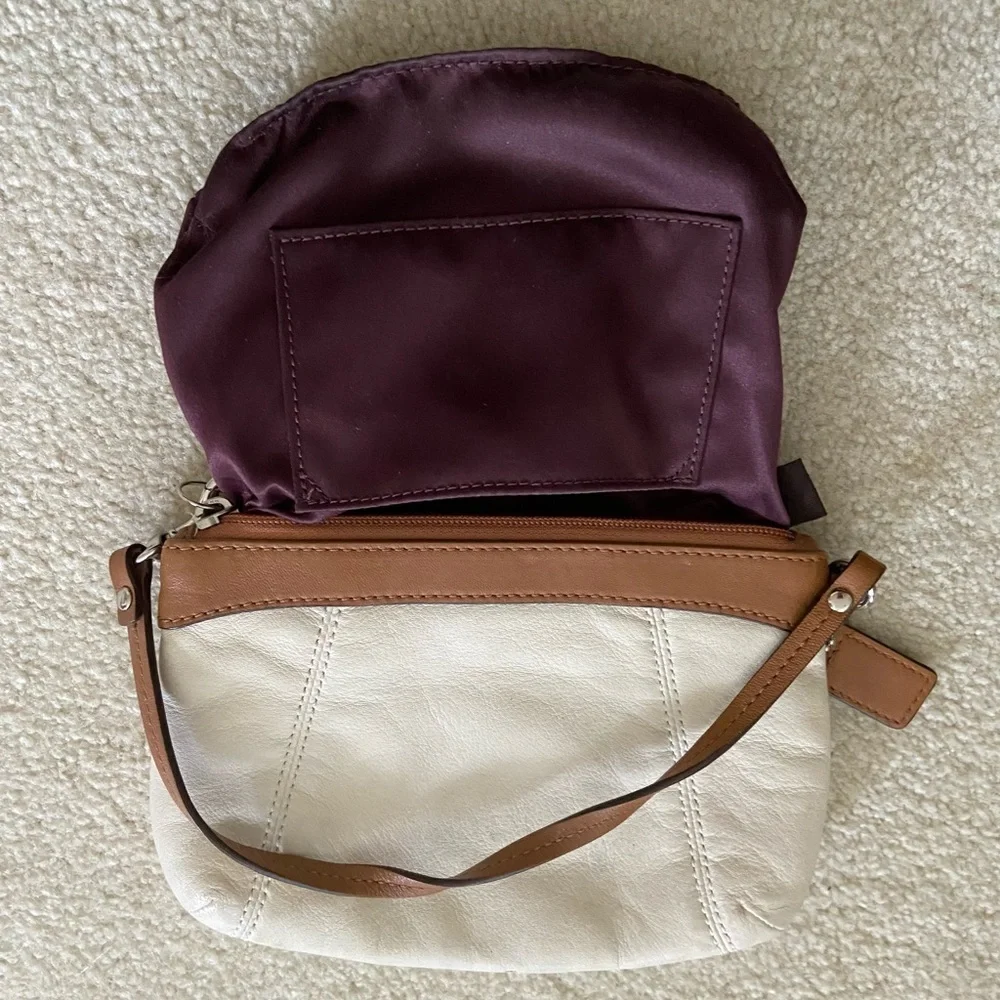Coach Leather Wristlet gently used
